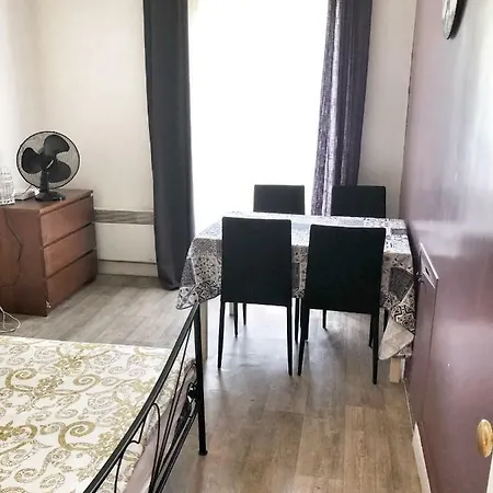 Appartamento A Deux Pas De Montmartre Parigi